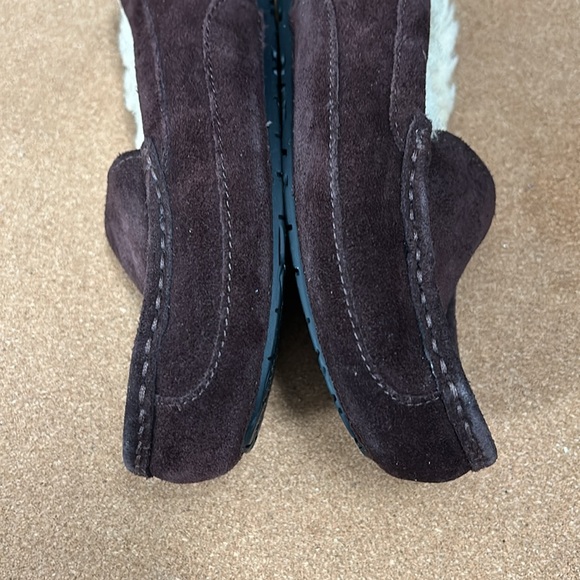 UGG Slippers Size 4 Ascot Loafer Shearling Lined Moccasin Suede Brown 1974 - Picture 12 of 14
